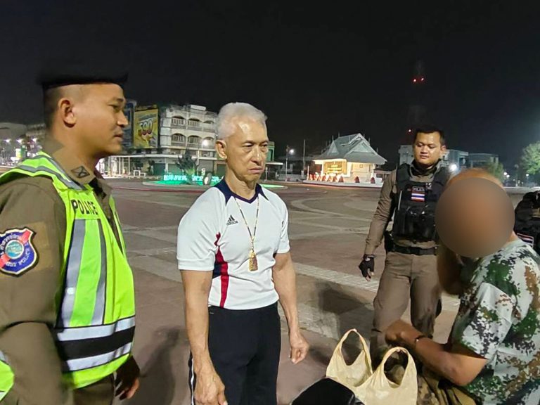 ตร.ทท.หนองคาย ช่วยเหลือ นทท.จีน และส่งกลับที่พักอย่างปลอดภัย